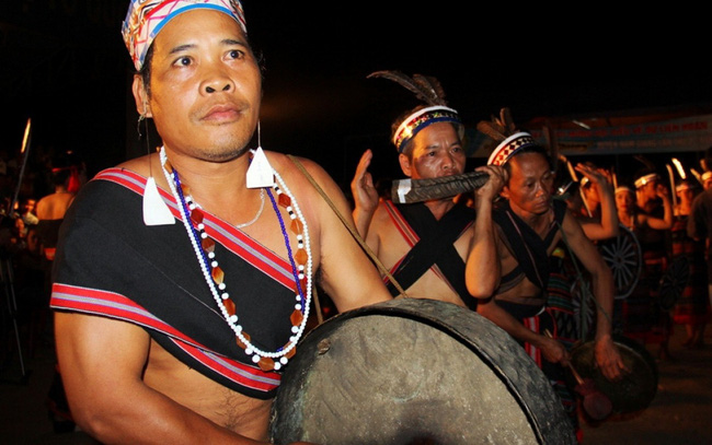 Mehr als 1000 Meister in Quang Nam nehmen am Festival „Gong-Klänge“ teil