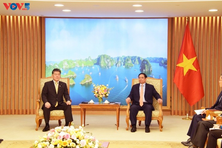 Premierminister Pham Minh Chinh empfängt Japans Justizminister Furukawa Yoshihisa