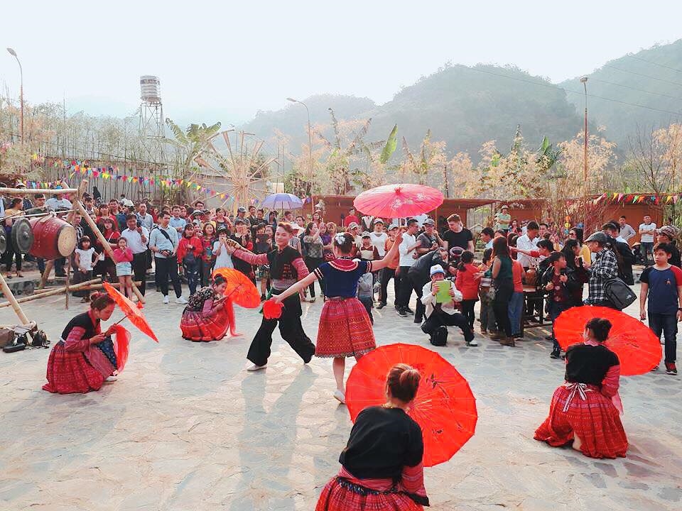 Kulturfest der Volksgruppen in Moc Chau 2022