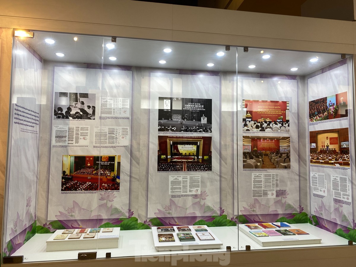 Ausstellung „Bescheidende und ehrenvolle Vorbilder“