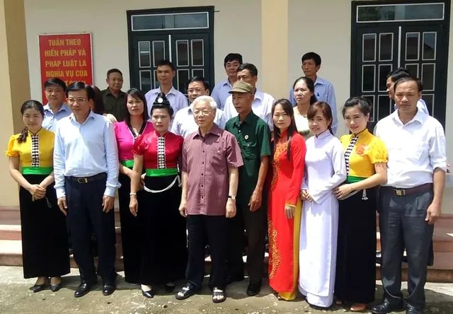 KPV-Generalsekretär Nguyen Phu Trong bleibt immer in den Herzen der Angehörigen der Mong, Dao und Thai im Nordwesten