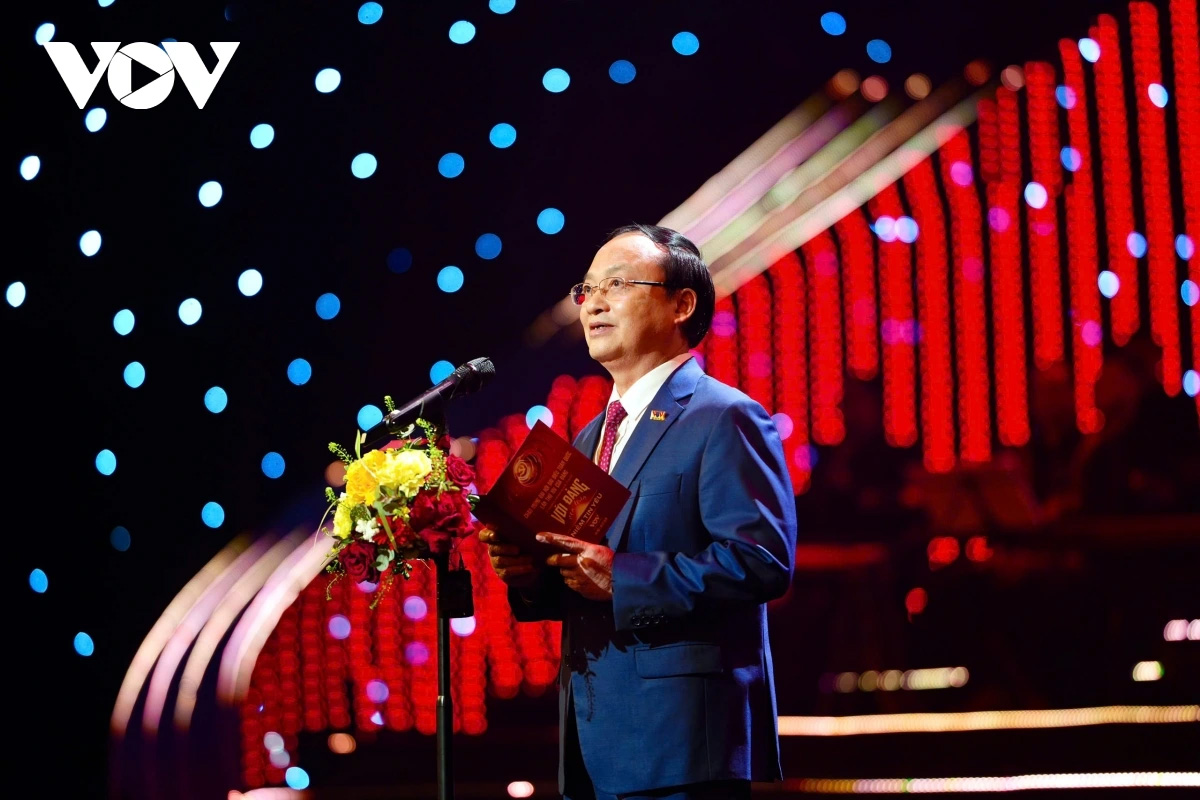 កម្មវិធីសិល្បៈពិសេស “សេចក្តីជឿជាក់ជានិរន្តចំពោះបក្ស” ឆ្ពោះទៅមហាសន្និបាតលើកទី១៤ របស់បក្ស