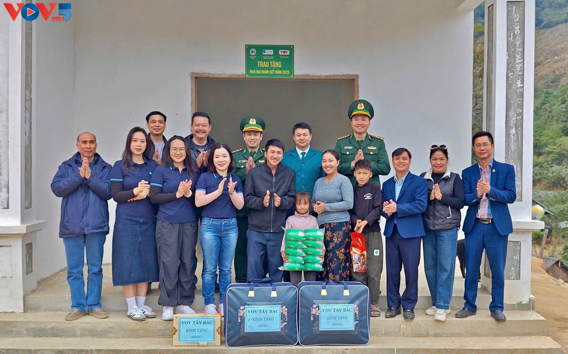 គោលដៅខ្ពស់បំផុតរបស់បក្សគឺសុភមង្គលរបស់ប្រជាជន