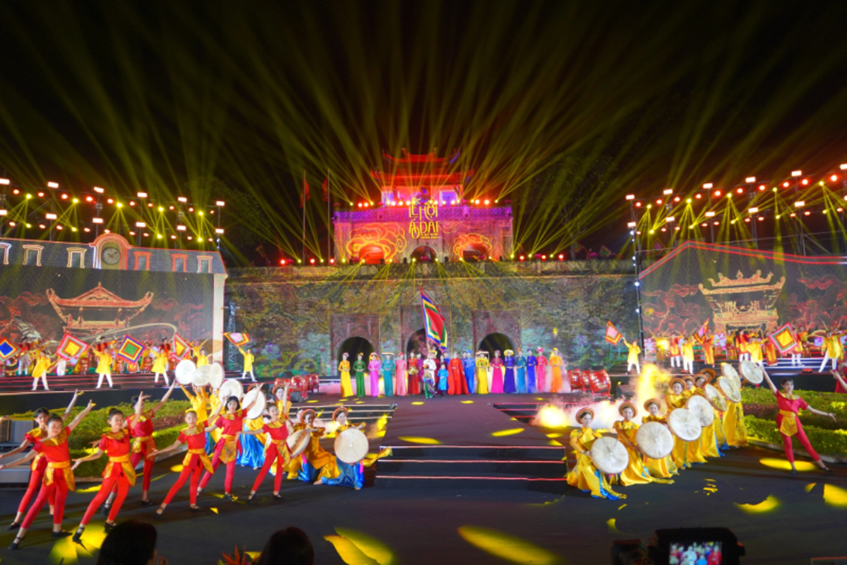 ពង្រីកកម្លាំងផ្ទៃក្នុងនៃវប្បធម៌វៀតណាម