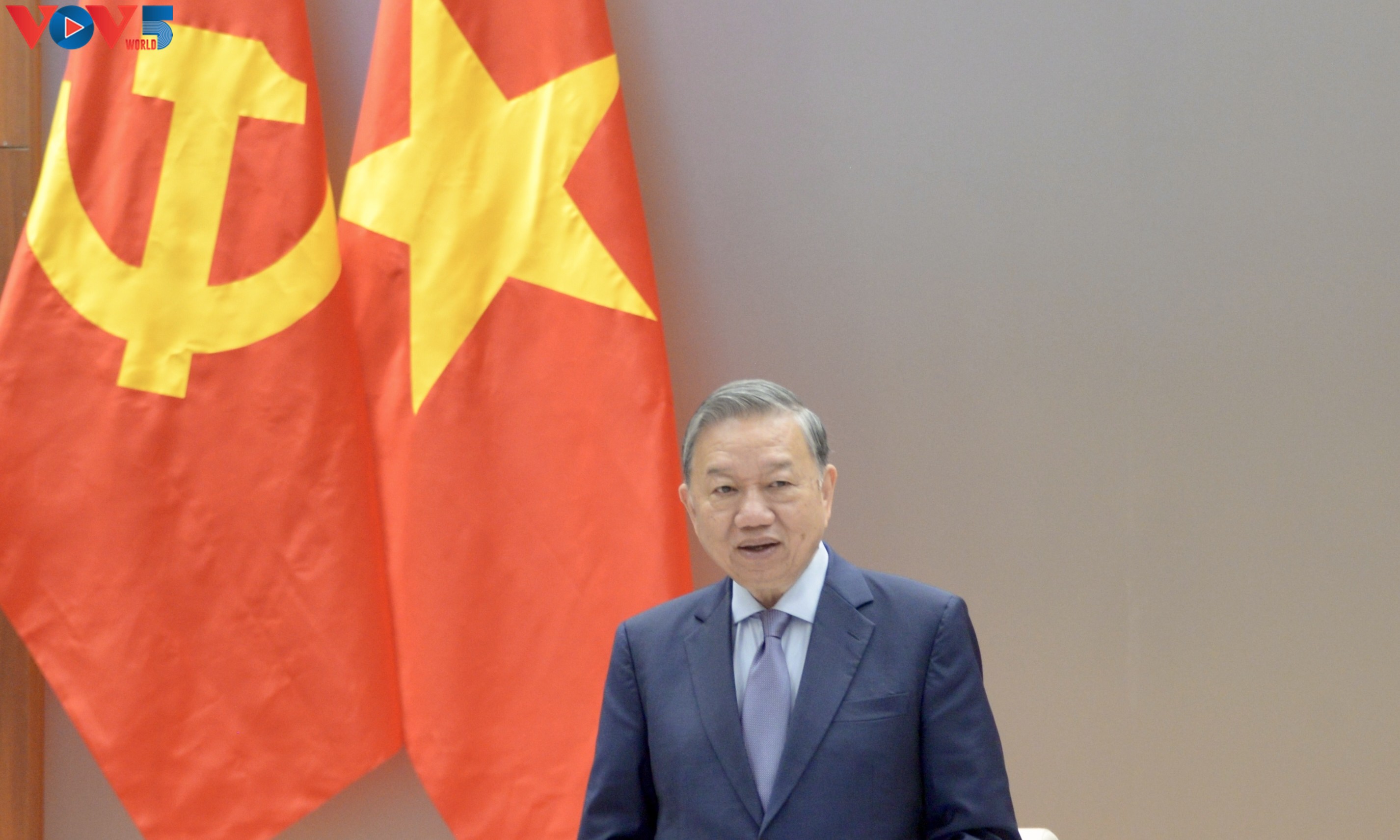 លោក​អគ្គលេ​បក្ស តូ ឡឹម៖ ទីក្រុងហៃផុងត្រូវកែលម្អគំរូកំណើន ដោយផ្អែកលើវិទ្យាសាស្ត្រ បច្ចេកវិទ្យា និងនវានុវត្តន៍