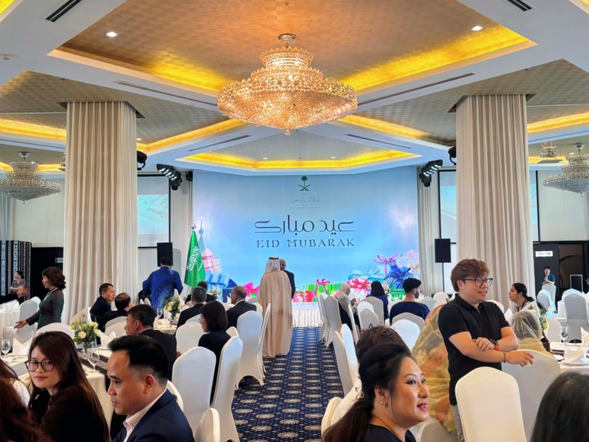 ស្ថានទូតនៃប្រទេសអារ៉ាប់និងមូស្លីមប្រចាំនៅវៀតណាម រៀបចំពិធីបុណ្យ Eid al-Fitr