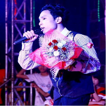 Kontes “Suara Nyanyian ASEAN + 3“: Pham Hung Thinh - Kontestan dari Vietnam