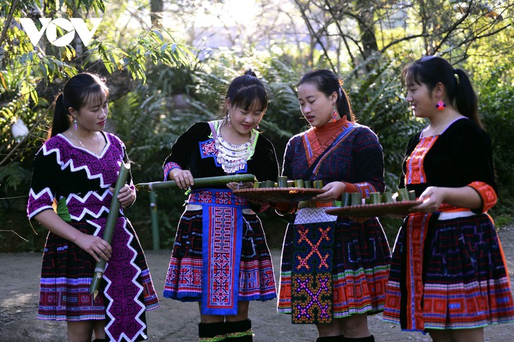 Damainya Dukuh Etnis Minoritas Mong di Kaki Gunung Son Bac May