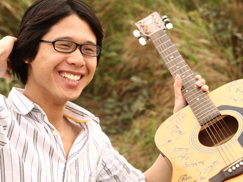 Perkenalan Musisi Nguyen Duy Hung