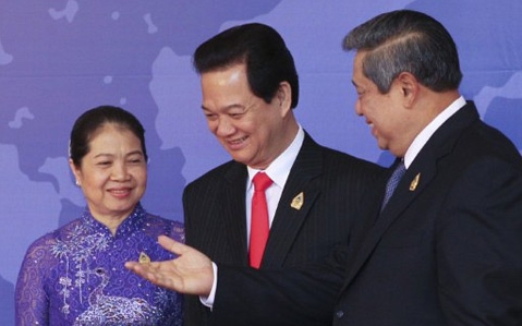 Участие премьер-министра Вьетнама в 19-м саммите АСЕАН