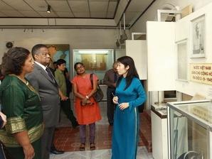 Макс Сисулу с супругой завершил официальный визит во Вьетнам