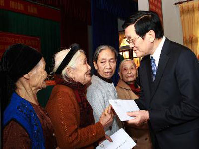 В провинции Хатинь с визитом находился президент СРВ Чыонг Тан Шанг