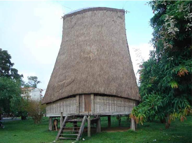 Дом «ронг» народности Бана, населяющей плоскогорье Тэйнгуен