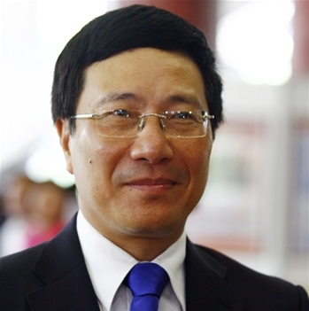 Министр иностранных дел СРВ Фам Бинь Минь принял директора Представительства МОТ