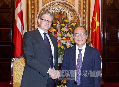 Председатель Национального Собрания СРВ принял председателя парламента Дании