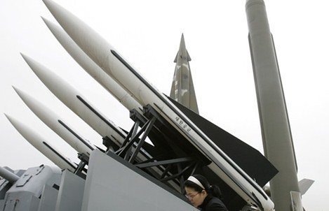 КНДР подвергла критике США...