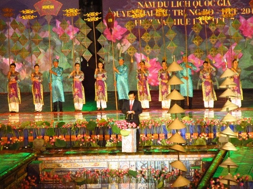 Фестиваль Хюэ 2012 - место встречи друзей из пяти континентов