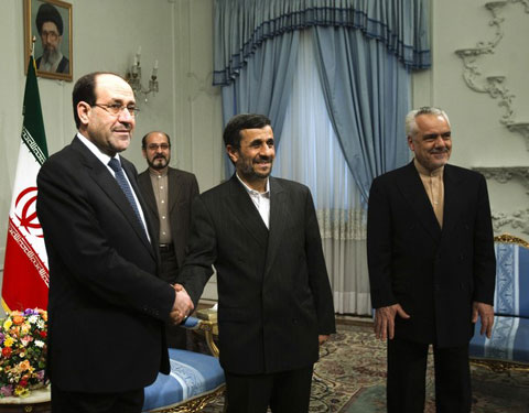 Премьер-министр Ирака находится в Иране с визитом