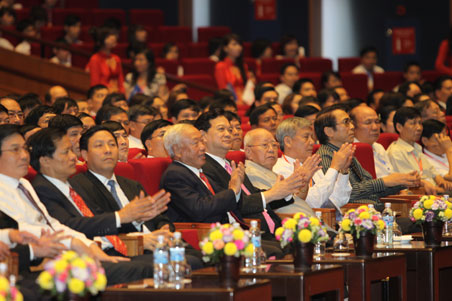 Митинг, посвященный 18-му международному году кооперативов и 90-му...