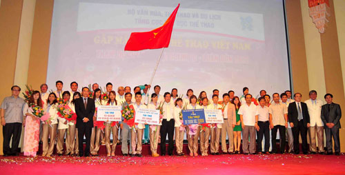 Церемония проводов вьетнамской спортивной делегации на Олимпиаду в Лондоне