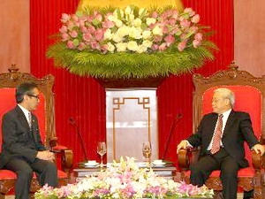 Нгуен Фу Чонг принял министра иностранных дел Индонезии Марти Наталегаву