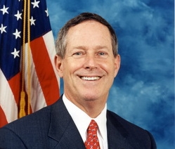 Замминистра обороны Нгуен Чи Винь принял делегацию американских конгрессменов