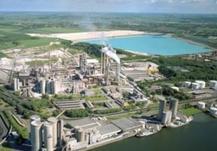 Онлайн-диалог по инвестициям и развитию экономической зоны Зунгкуат