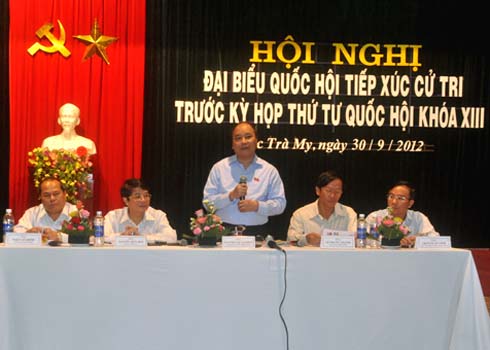 Вице-премьер Нгуен Суан Фук встретился с избирателями провинции Куангнам