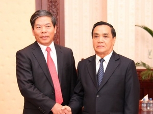 Вьетнам и Лаос активизируют сотрудничество в сфере природных ресурсов и экологии