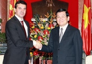 Руководители Вьетнама приняли министра иностранных дел Македонии