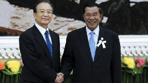 Премьер Госсовета Китая встретился с руководителями стран АСЕАН