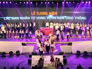 В Ханое прошла церемония поминовения жертв ДТП