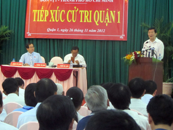 Президент СРВ Чыонг Тан Шанг встретился с избирателями города Хошимина