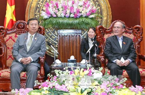 Спикер вьетнамского парламента принял зампредседателя сената парламента Таиланда