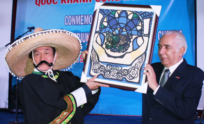 В городе Хошимине отмечался День освобождения Кубы