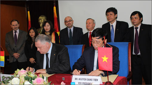 Активизация сотрудничества между VOV и Национальным радио Румынии