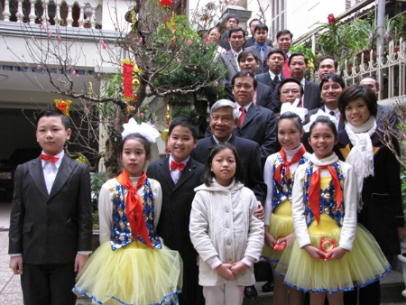 Руководство ЦК СКМ посетило бывших руководителей партии и государства