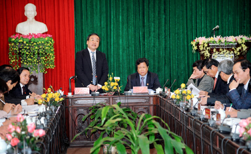 Вице-премьер Хоанг Чунг Хай посетил провинцию Туенкуанг