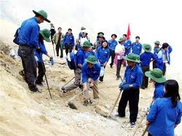 Молодежь плато Тэйнгуен высказала мнения по проекту исправленной Конституции