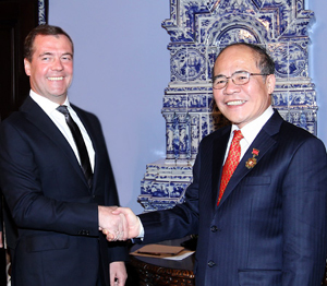 Дальнейшее развитие отношений стратегического партнёрства между СРВ и РФ