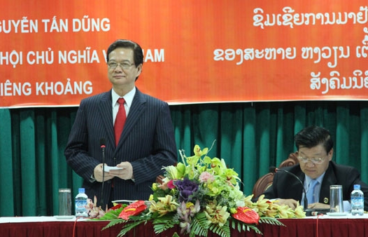 Продолжение разработки стратегии экономического сотрудничества между СРВ и ЛНДР