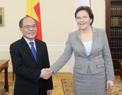 Председатель Национального Собрания СРВ находится в Польше с официальным визитом