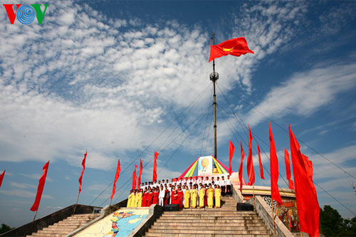 Во Вьетнаме отмечают 38-летие со дня полного освобождения Южного Вьетнама и воссоединения страны