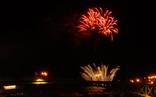 По всей стране проходили различные мероприятия, посвященные Дню полного освобождения Южного Вьетнама