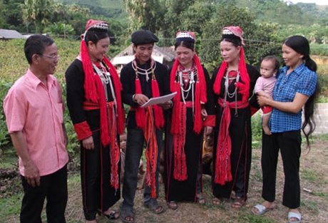 Важность обновления работы с народными массами для большего укрепления связи Партии с народом