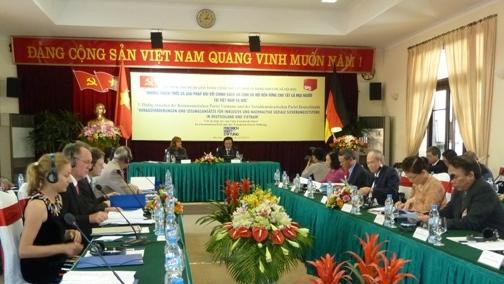 В Ханое продолжился 3-й диалог между Компартией Вьетнама и СДП Германии