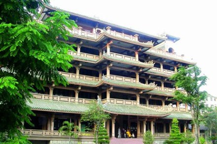 Председатель ЦК ОФВ поздравил буддистов с днём рождения Будды