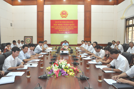 Подведены итоги 10-летнего выполнения резолюции 5-го пленума ЦК КПВ о коллективном хозяйстве