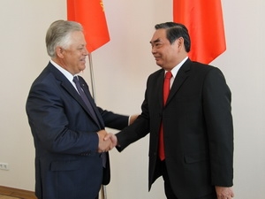 Расширение отношений партнерства и всестороннего сотрудничества между Вьетнамом и Украиной