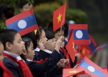 Вьетнам и Лаос завершили работу по установке пограничных столбов на суше
